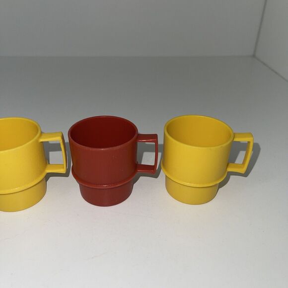 Lot of Vintage Tupperware Toys ~ Plates, Mugs, Cups, Bowls 1400 1502 1401 1503 - Picture 11 of 14
